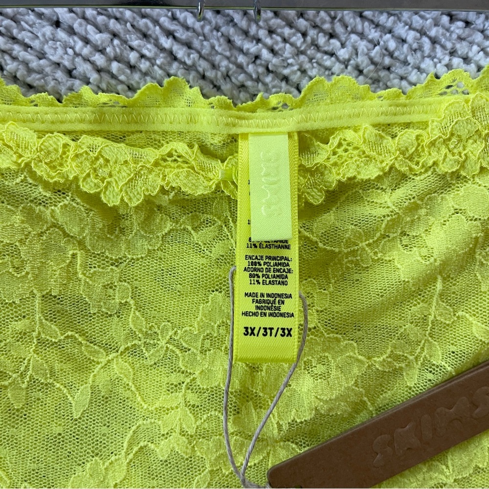 SKIMS Neon yellow stretch, lace, intimate skirt 3X NWT - Picture 5 of 8